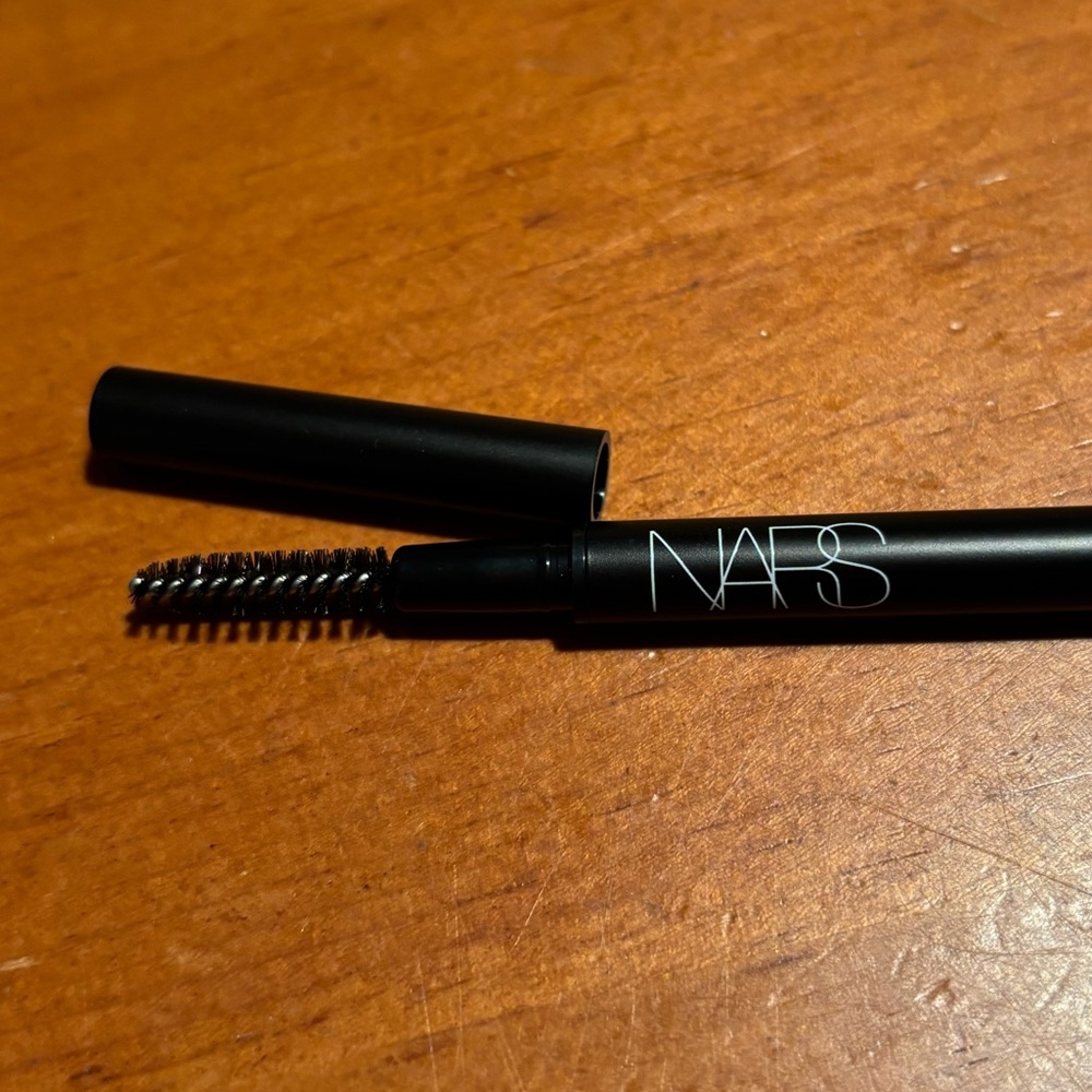 NARS Brow Perfector Eyebrow Pencil & Spoolie - Picture 6 of 16